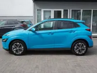 Gebraucht Hyundai Kona Trend 100 kW (136 PS) 2023 Blau SUV