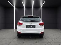 Gebraucht Hyundai Tucson 135 PS (99 kW) 2015 Weiß SUV