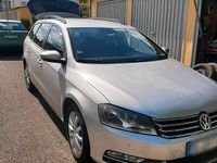 Gebraucht VW Passat 110 PS (80 kW) 2011 Silber Kombi