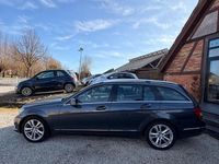 Gebraucht Mercedes C180 156 PS (114 kW) 2013 Grau Kombi