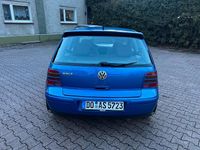 Gebraucht VW Golf IV 75 PS (55 kW) 2000 Blau Kleinwagen