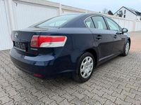Gebraucht Toyota Avensis Basis 132 PS (97 kW) 2011 Blau Limousine