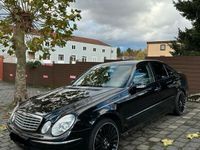 gebraucht Mercedes E320 Schwarz Limousine W211 Elegance