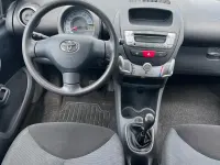 Gebraucht Toyota Aygo 70 PS (51 kW) 2007 Silber Kleinwagen