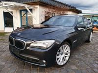 gebraucht BMW 750 750 i F01 4,4 - 408 PS, Soft-Close Voll und Voller!