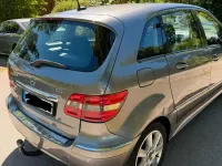 Gebraucht Mercedes B180 109 PS (80 kW) 2009 Grau Van / Kleinbus