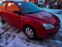 Gebraucht Ford Focus 101 PS (74 kW) 2006 Rot Kleinwagen