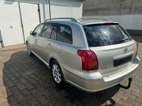 gebraucht Toyota Avensis 2.2