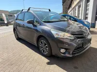 Gebraucht Toyota Verso Skyview Edition 111 PS (81 kW) 2015 Grau Van / Kleinbus