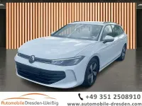 Gebraucht VW Passat 150 PS (110 kW) 2025 Weiã Kombi