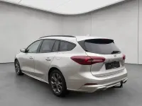 Gebraucht Ford Focus 116 PS (85 kW) 2024 Moondust silber metallic Kombi