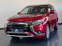 Gebraucht Mitsubishi Outlander P-HEV Basis 224 PS (164 kW) 2019 Rot SUV
