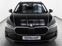 Neu Skoda Superb Selection 204 PS (150 kW) 2025 Ebony schwarz metallic Kombi