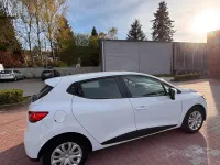 Używany Renault Clio IV Initiale Paris 73 KM (53 kW) 2014 Biały Hatchback