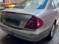 Second-hand Mercedes E200 122 CP (89 kW) 2003 Gri Berlinǎ