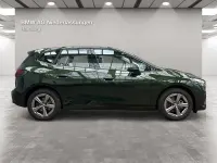 Gebraucht BMW 220 Active Tourer Luxury Line 156 PS (114 kW) 2025 Grün Van / Kleinbus