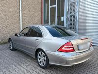 Gebraucht Mercedes C180 145 PS (106 kW) 2006 Silber Limousine