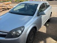Gebraucht Opel Astra GTC 140 PS (102 kW) 2008 Silber Coupé