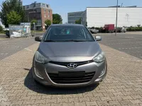 Gebraucht Hyundai i20 Classic 77 PS (56 kW) 2012 Grau Kleinwagen