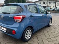 Gebraucht Hyundai i10 Classic 67 PS (49 kW) 2017 Blau Kleinwagen