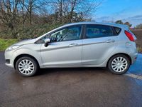Gebraucht Ford Fiesta Trend 80 PS (58 kW) 2017 Silber Kleinwagen