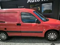 Gebraucht Peugeot Partner 90 PS (66 kW) 2007 Farbe rot ardentende Van / Kleinbus