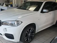 Gebraucht BMW X5 M50 Sport Line 381 PS (280 kW) 2014 Weiß SUV