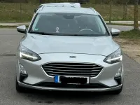 Używany Ford Focus Cool & Connect 120 KM (88 kW) 2019 Srebrny Kombi