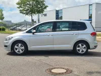 Gebraucht VW Touran Trendline 110 PS (80 kW) 2018 Silber Van / Kleinbus