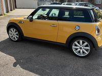 Usata Mini Cooper 120 CV (88 kW) 2007 Giallo Utilitaria