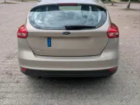Gebraucht Ford Focus 115 PS (84 kW) 2015 Gold Limousine