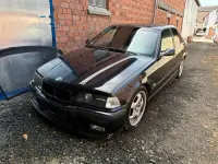 Gebraucht BMW 323 170 PS (125 kW) 1995 Schwarz Limousine
