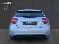 Gebraucht Mercedes A180 Style 122 PS (89 kW) 2013 Silber Kleinwagen