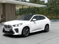 Gebraucht BMW iX2 M Sport 150 kW (204 PS) 2025 Alpinweiss iii (weiß) SUV