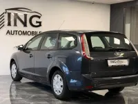 Gebraucht Ford Focus Style 101 PS (74 kW) 2009 Grau Kombi