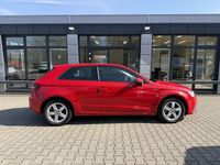 Gebraucht Audi A3 Attraction 179 PS (131 kW) 2015 Rot Kleinwagen