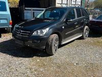 Gebraucht Mercedes ML280 AMG 190 PS (139 kW) 2006 Schwarz SUV