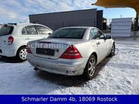 Gebraucht Mercedes SLK200 136 PS (100 kW) 1998 Silber Cabrio