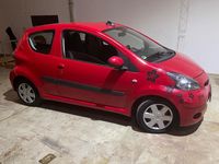 Gebraucht Toyota Aygo 68 PS (50 kW) 2009 Rot Kleinwagen