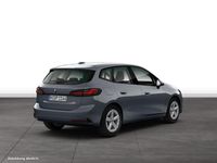 Gebraucht BMW 220 Active Tourer Luxury Line 156 PS (114 kW) 2025 Storm bay metallic Van / Kleinbus