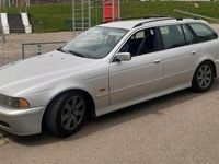 Gebraucht BMW 525 192 PS (141 kW) 2002 Silber Kombi