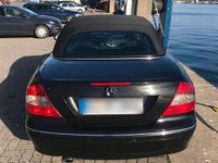 Gebraucht Mercedes CLK200 163 PS (119 kW) 2007 Schwarz Cabrio