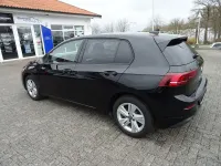 Gebraucht VW Golf VIII Life 150 PS (110 kW) 2025 Schwarz Limousine