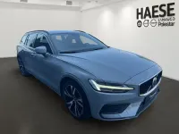 Gebraucht Volvo V60 Core 197 PS (144 kW) 2023 Grau Kombi