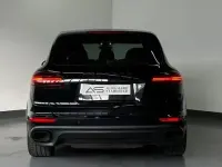 Gebraucht Porsche Cayenne 262 PS (192 kW) 2016 Tiefschwarz SUV