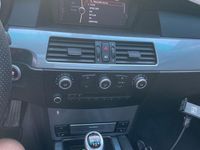 Gebraucht BMW 520 Lifestyle 177 PS (130 kW) 2009 Blau Kombi