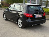Gebraucht Mercedes B180 109 PS (80 kW) 2016 Schwarz Van / Kleinbus