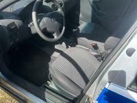 Usata Opel Corsa 60 CV (44 kW) 2004 Argento Utilitaria
