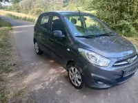 Gebraucht Hyundai i10 Edition 69 PS (50 kW) 2013 Grau Kleinwagen