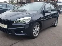 Gebraucht BMW 218 Sport Line 150 PS (110 kW) 2016 Saphirschwarz metallic Van / Kleinbus